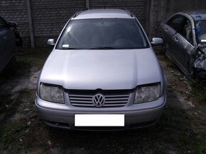 Volkswagen Bora kombi 1.9 TDI 130 KM 2001 r. na części - 1