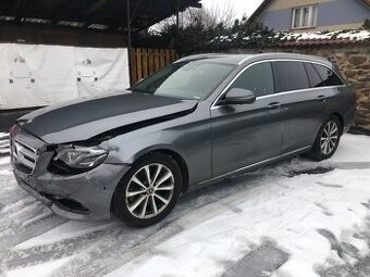 Mercedes-Benz E220D 4Matic