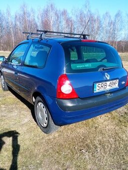 Sprzedam samochód RENAULT CLIO 2 z roku 2002  w stanie bardz