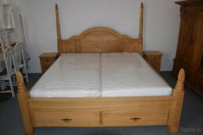łóżko z litego dębu z nowymi materacami