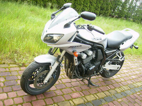 Sprzedam  YAMAHA FAZER 2002