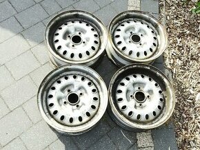 Komplet felg 5Jx13 x22 Made In England do Triumph Spitfire 1