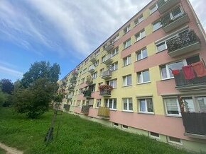 3 pokoje, 48 m2, balkon, II p., po remoncie, Os. Asnyka - 1