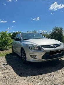 Sprzedam samochód hyundai i30