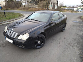 mercedes c 180 coupe 2002r