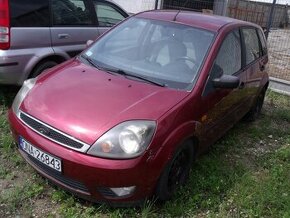 Ford Fiesta wersja Ghia 2002 r. 1.4 benzyna Klimatyzacja - 1