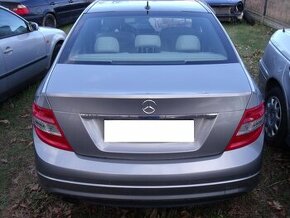 Mercedes C W204 1.8 2008 r. pakiet AMG w całości lub części