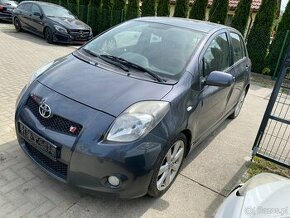 Yaris 1.8benzyna 2008r - 1