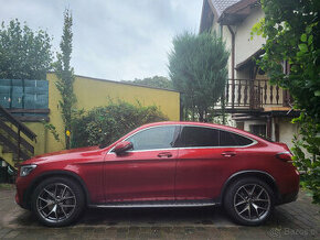 sprzedam Mercedes-Benz GLC 200 4-Matic  kolor czerwony metal