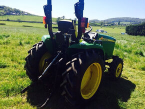 John Deere 630