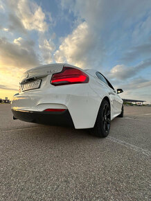 BMW 2019 F22 LCI 230i Xdrive