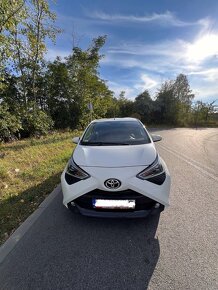 Toyota Aygo X-Play style connect 1.0 VVT-i (72 KM) - 20