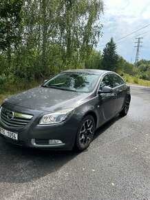 Opel Insignia 1.8 - 2