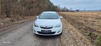 Opel Astra J 1.4 T 140 KM ROK 2012 - 2