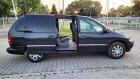 Sprzedam Chrysler Grand Voyager TDLX - 2