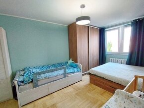 2 pokoje, 54.20m2, balkon, III p., po remoncie, ul. Podmiejs - 2