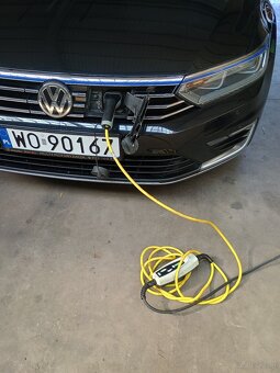 Volkswagen Passat 1.4 benzyna+ prąd - 2