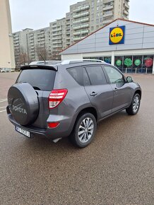 Sprzedam Toyota Rav 4 Disel 2.2 110 KW 150KM SUV - 2