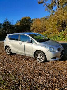 Toyota Verso 1.6 132 KM benzyna 7-os. - 2