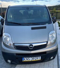 Opel  vivaro 2.0 114km 2008r 9 osobowy - 2