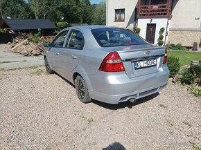 Chevrolet Aveo Sedan - 2