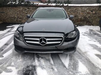 Mercedes-Benz E220D 4Matic - 2