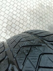 opony 245/45/r19 PIRELLI sottozero3 RUNFLAT m+s 102 v rok 20 - 2