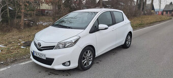 Toyota Yaris 1,4 D 90KM Comfort 2014r 187500 km NAVI kamera - 2