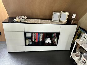 Sprzedam elegancką włoską komodę  700 EUR - 2