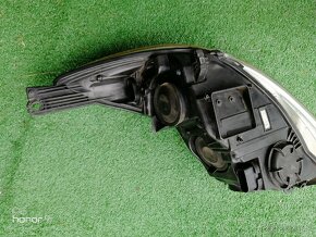 Lampa przednia prawa Ford Focus 2011r - 2