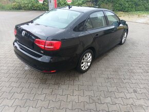 Volkswagen Jetta - 2