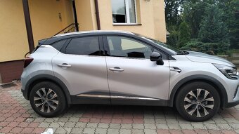 Sprzedam samochód osobowy Renault Captur - 2