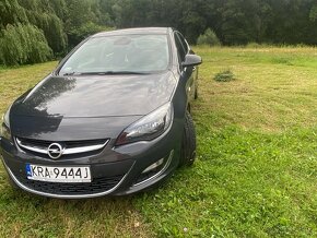 Opel Astra 1.7 CDTI DPF Cosmo - 2