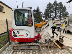 Niezawodna Takeuchi TB 216 Ogrzewana kabina - 2