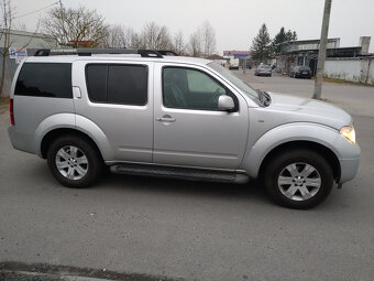 nissan pathfinder 2006r 2.5 diesel - 2