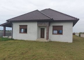 Dom parterowy powierzchnia 112m2, działka 1332m2, Czekanów - 2