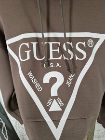 Krótki top w kolorze khaki, logo Guess, bluza S/M - 2