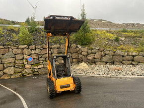 Miniładowarka bobcat Mustang 2054 silnik Yanmar - 2