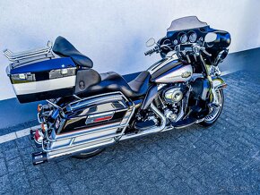 2010 Harley-Davidson Electra Glide Ultra Classic - 2