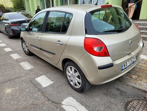 Renault Clio III 1.6 - 2