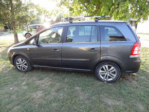 Opel Zafira B 1,7 CDTI 2009 uszkodzony silnik - 2