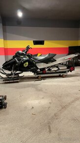 Skuter śnieżny Ski-Doo Smummit 1000sdi - 2