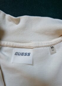 Krótka bluza Guess z logo i długimi rękawami - 3