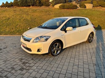 Sprzedam Toyota Auris 1.8 Hybryda - 3