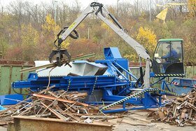 Mobilne prasonożyce do złomu 700 Ton siły nacisku - 3