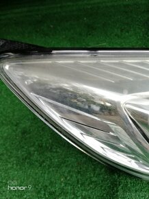 Lampa przednia prawa Ford Focus 2011r - 3