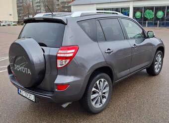 Sprzedam Toyota Rav 4 2.2 110kw 150km diesel - 3