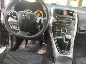 Sprzedam Toyota Auris - 3