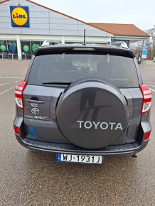 Sprzedam Toyota Rav 4 Disel 2.2 110 KW 150KM SUV - 3