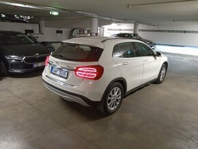 Mercedes GLA 200D 4 Matic - 3